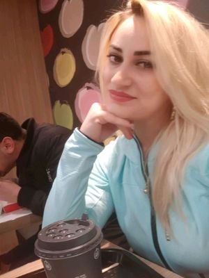 isabelle1z's profile picture. 