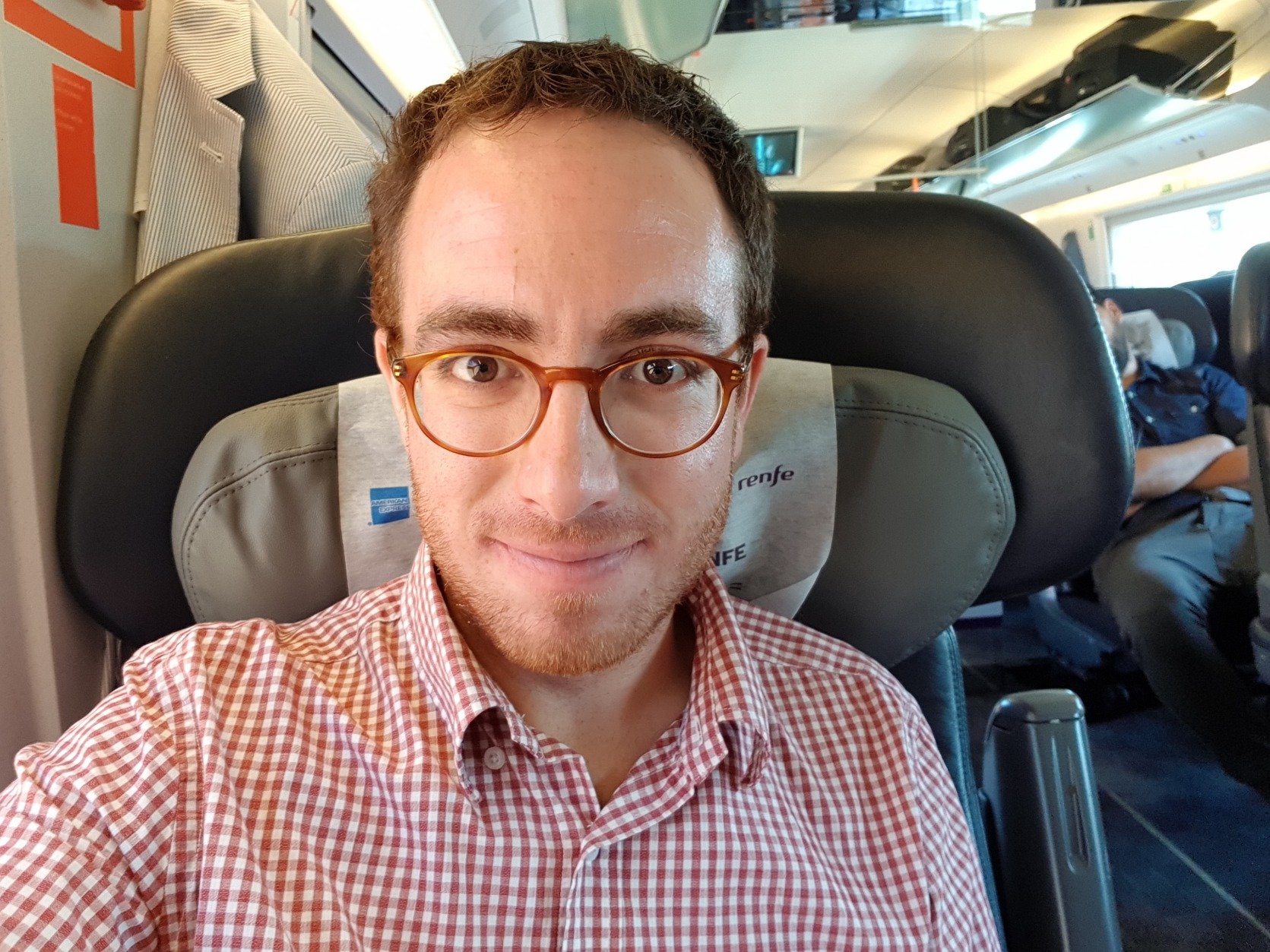 rlinanvega's profile picture. CEO 🧢Andy
En Linkedin soy más activo.