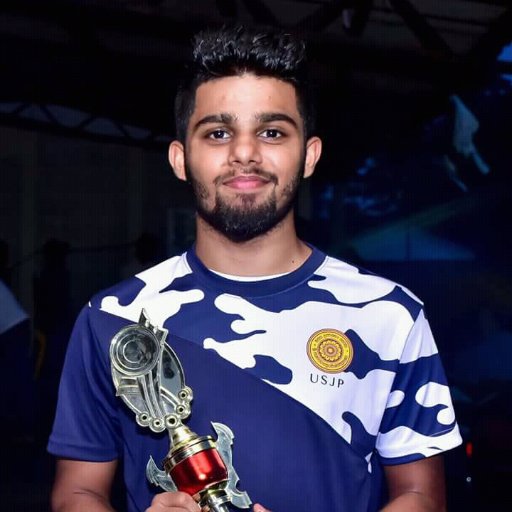 KawinduE's profile picture. LK🇱🇰 | USJP/FMSC🎓 | #LimitedEdition™️ | 
 Traveler ⛰️🏖️️🏕️ | Photographer📷 | GameOfThrones🤺 | EDM🎧 |