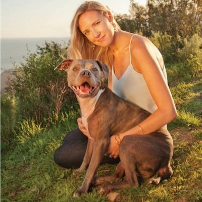 Author of Pound for Pound (@harpercollins) 📚| Founder of @SoulPawsProject 🐾 | Rescued by #shelterdogs! she/her