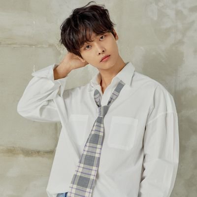 hakkoong0630's profile picture. 영원히 빅쮸만/별빛만 팔로우 받아요!! 선멘없음 맞팔안해요
언팔할꺼면 팔로 하지마요 기분나쁘니까