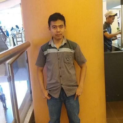 Husaini98999184's profile picture. aku.dan.dia