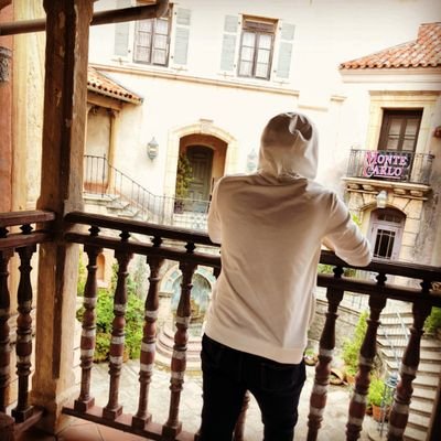 出逢えて良かったと心から言える人が少しずつ増えていく。高橋優のROAD MOVIEで出逢った6年目のカップルでしたが、ついに結婚しました😎👹🎸