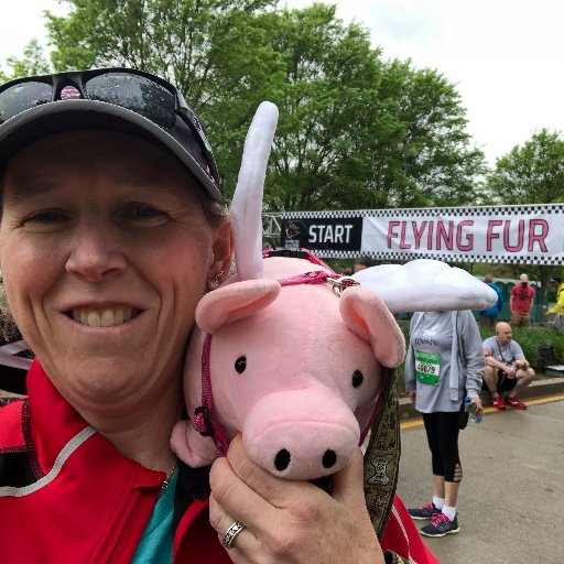Runner, lover of all things Flying Pig Marathon, cyclist, healthy living, nutrition, animal lover, photographer, life saver