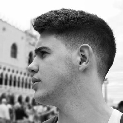 _Carlos15_'s profile picture. 