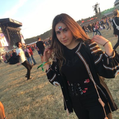 makeitsimple16's profile picture. Arctic Monkeys are my live 🖤