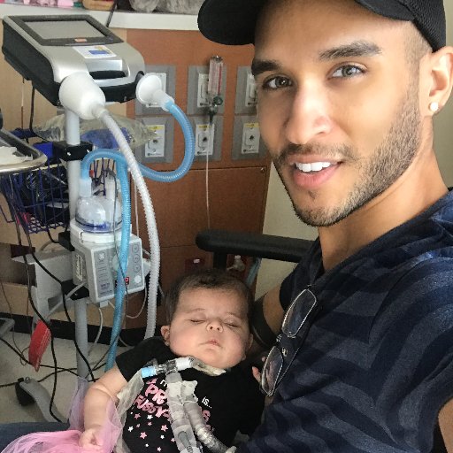 PapiSwiftie's profile picture. Dad to three little Swifties