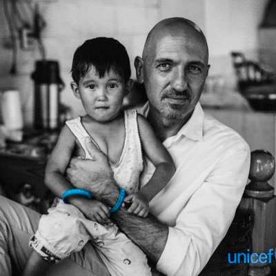 Chess player borrowed to Child Protection and Human Rights @UNICEF South East Asia/Pacific. University professor ,novelist,marathoner,husband but mostly father.
