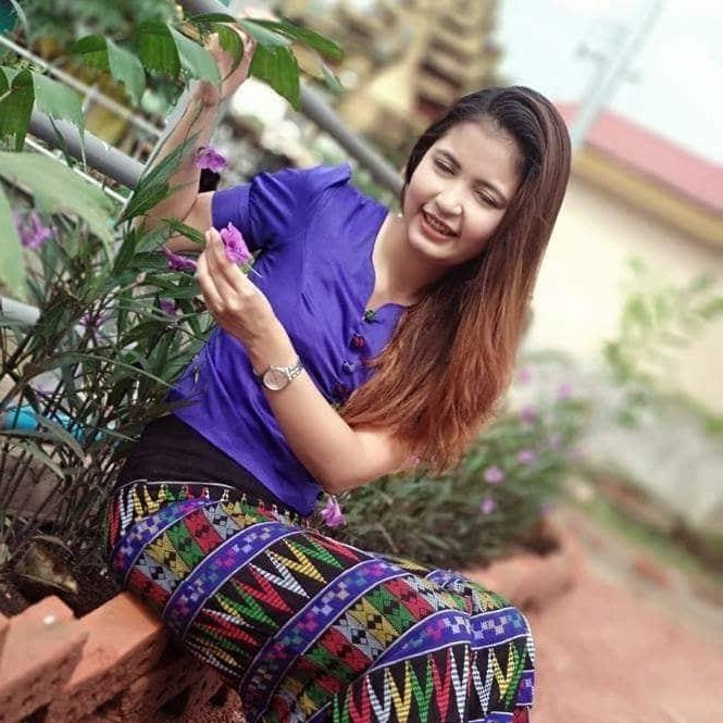 AvareMillicent's profile picture. Hi i am Millicent Avare.I am a professional Graphic Designer,Motivator and wants to make everyone happy.