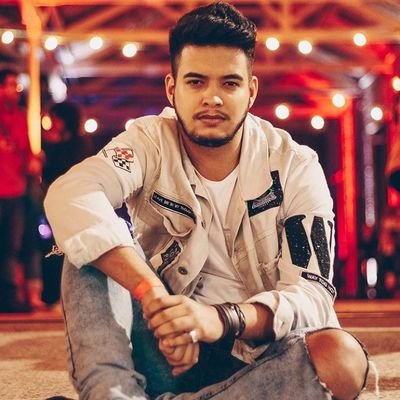 InfoImaginaeu's profile picture. @imaginaeumatt pra sempre em nosso coração, primeiro fc para o nosso mozao senpai ❤
sinse: 31/10/2016