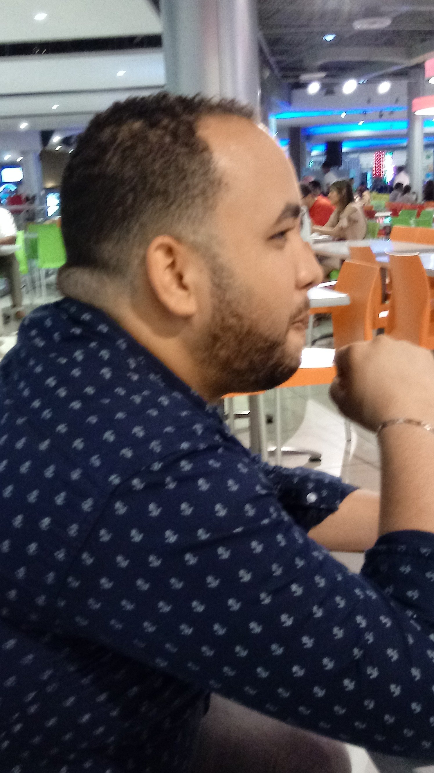 robert_yara's profile picture. Futuro Abogado, preocupado por mi ciudad santo domingo