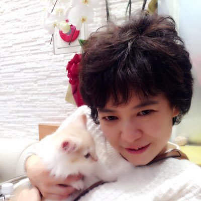 YukoTanaka32's profile picture. 特技:生け花•写真合成•英作文•建築ｲﾝﾃﾘｱ•ﾌﾗ•ﾊﾞﾝﾄﾞ(kb) •ｷﾞﾀ-•ｳｸﾚﾚ ●法政大学(通信)とっくに卒業●specialty:flower arrangement, photo synthesizing. hula. piano, synthesizer, guitar, ukulele.