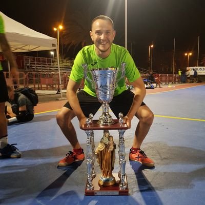 Tenerife🇮🇨 
Entrenador Nacional de Fútbol