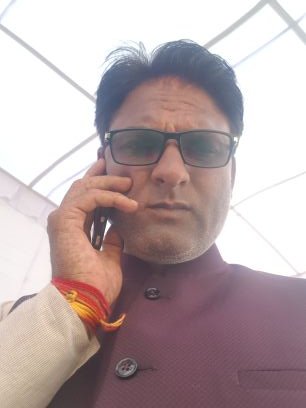 DevdharSushil's profile picture. 