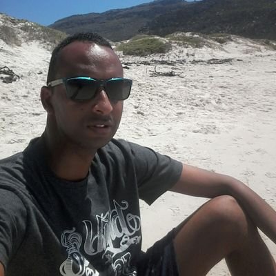 catchblade's profile picture. easy going