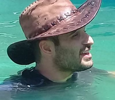 mohsenxad's profile picture. برنامه بنویس و کار نکنه ساده با دانش فنی فوق العاده معمولی. بسیار اهل مطالعه نکردن و اغلب اخراج شونده از محل کار.
