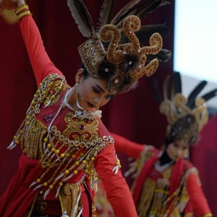 ssppknstan's profile picture. Official Account Sanggar Seni Pajak Swargaloka Saraswati Jurusan Pajak Politeknik Keuangan Negara STAN
ig : @sanggarsenipajak