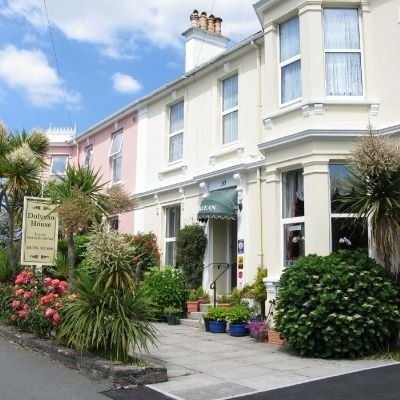 Luxury 5 star B&B Guest Accommodation in #falmouth #cornwall #bedandbreakfast #holidays #Cornwallurlaub #renatedavietour Tel:01326 313658