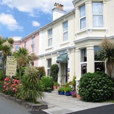 Luxury 5 star B&B Guest Accommodation in #falmouth #cornwall #bedandbreakfast  #holidays #Cornwallurlaub #renatedavietour Tel:01326 313658