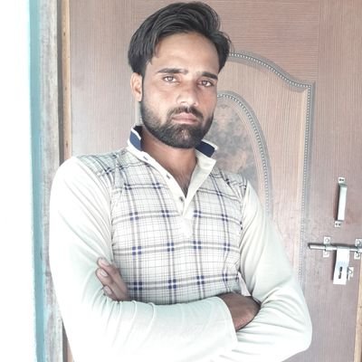 Sagarku28509836's profile picture. हर जनम में....

हर जनम में उसी की चाहत थे;
हम किसी और की अमानत थे;

उसकी आँखों में झिलमिलाती हुई;
हम