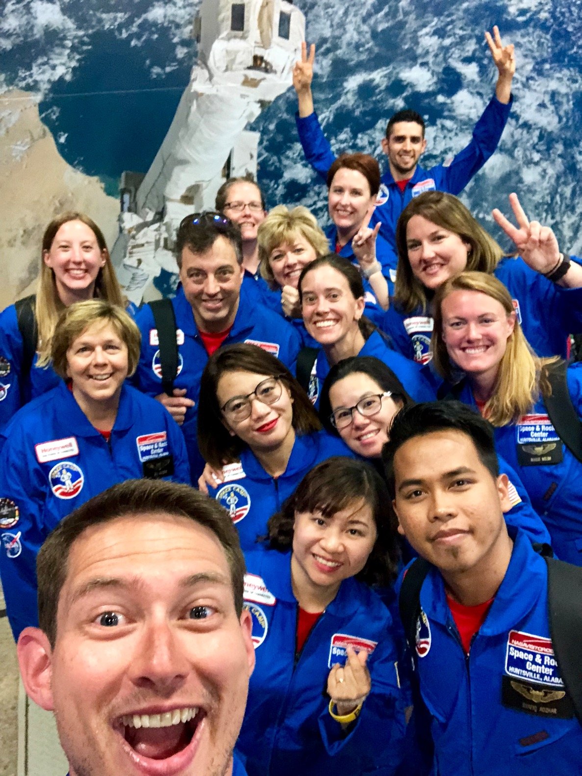 #Winburn #NationalSTEMScholar @NASAJPL-SSA @SpaceFoundation-Tr Liaison @SpaceCampAlumni🚀 @wispacegrant @ZeroGResearch #EmbeddedTeacher @SETIInstitute-AAA