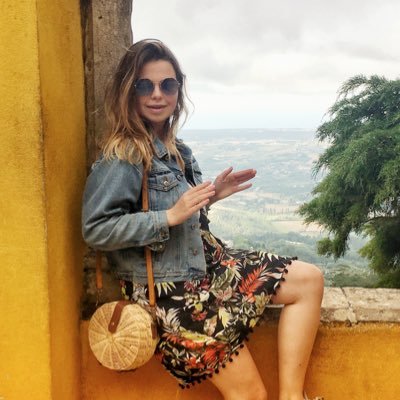 alliegibbs94's profile picture. miss dunkin donut 2003 / sneaky brown-noser with a hidden agenda