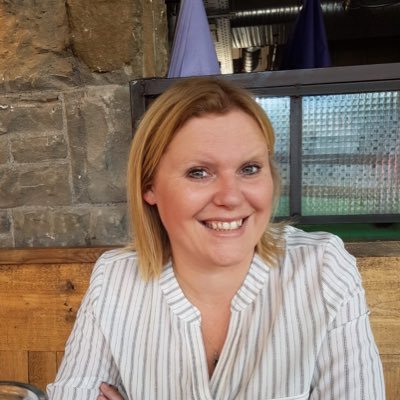 English Lecturer - loves reading, researching and running! #Victorianliterature #ecocriticism #riverthames 🏳️‍🌈