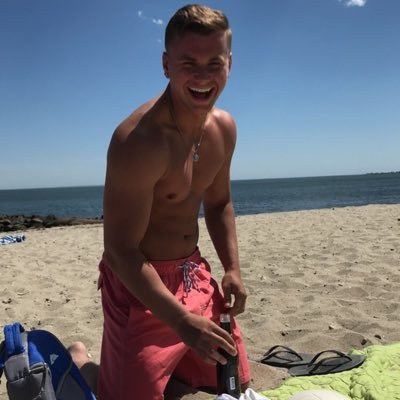 ks_sassy's profile picture. Where's my beer @; Snap: kyle_sassy ⏳.          SCSU '21