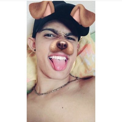 AgtonVinicius's profile picture. apenas boas vibrações permitidas🙌🏻