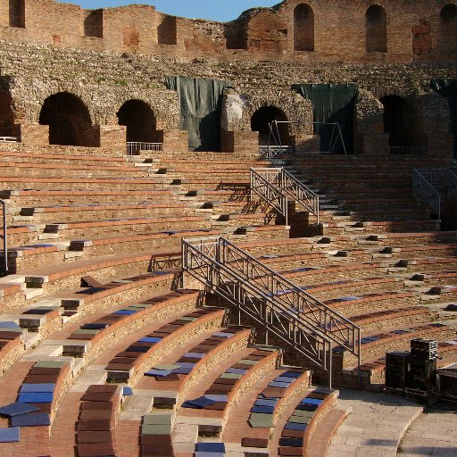 Account istituzionale del Teatro Romano di Benevento - Polo Museale della Campania
Piazza Ponzio Telesino, BN
0824.47213
orari: 9.00-un'ora prima del tramonto