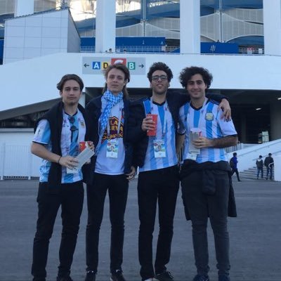 francochisme's profile picture. Periodista, Estudiante de Deportea, ⚽️🏀🏉🎾