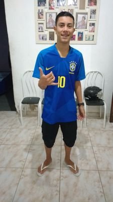 Um brinde ao que é vivido e não postado 😊✌