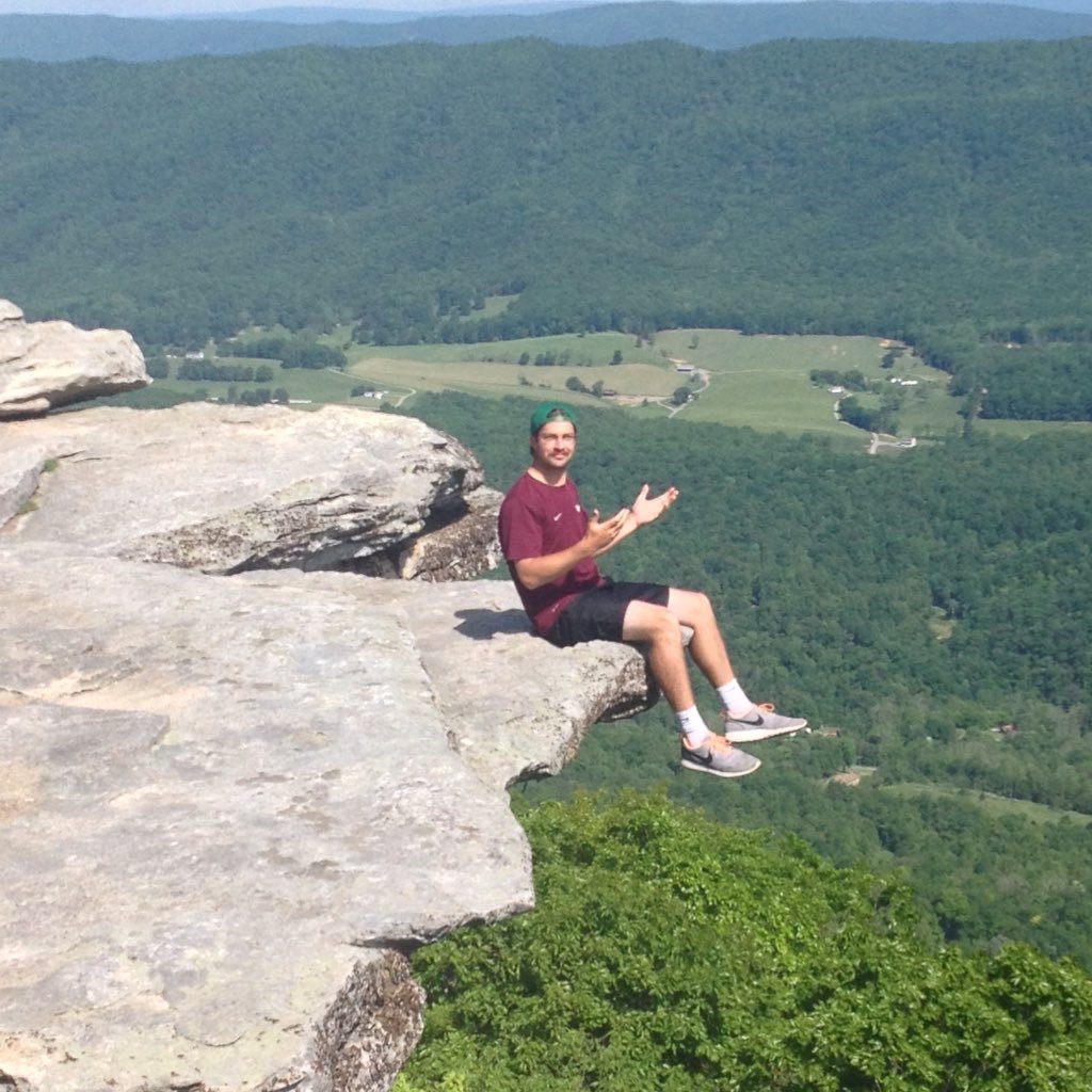 @VT_MGolf alum '15 | Big doughnut guy