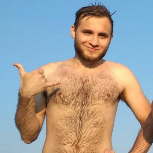 Cute and funny hairy guy😎 model on F4F😂 Looking for some new experience and interesting people😄😋.