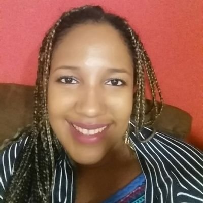 Soñadora, alegre, y risueña