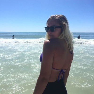 essietroyer68's profile picture. 