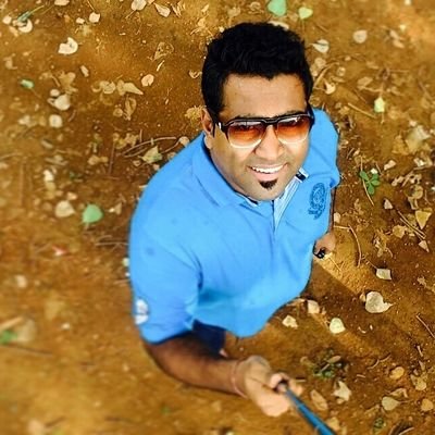 Animal Rights Activist | D'sJockey | Animal LoveR | Social Media Enthu | Footballer I Die Hard Fan Of Haaala #RealMadrid I Foodie I Life is P♥♦♣♠ker