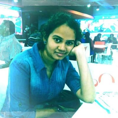 PadmajaVudatha's profile picture. Ambidextrous, Movie buff , Avid Reader, Ambivert, a Minimalist, Happy girl😀