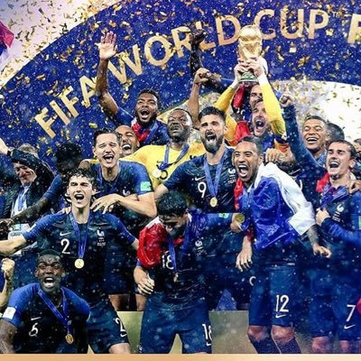 🇫🇷⭐️⭐️ Suivez l’actu des Bleus (France) en photos, Champions du Monde 2018 🤩 #Fiersdetrebleus / 📸 credits : @equipedefrance, Insta joueurs, Getty Images