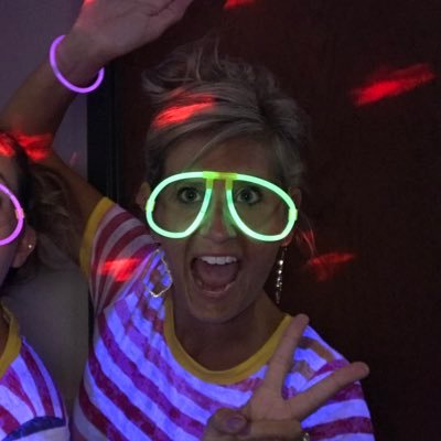 2nd Grade Teacher 💁🏼♀️, Reveur 💙, STEM enthusiast 🔬💻🏗🎲, Flipgrid Certified Educator🎥, PLTW Launch🤖, and embracing those lightbulb moments💡🎉💙