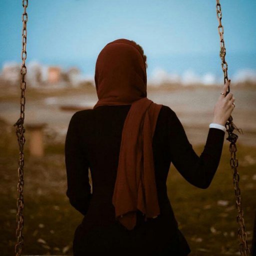 pariya089's profile picture. با دریا درد دل کردم سرش را به صخره کوبید...