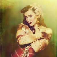 Esther De Ville(@EstherDeVille) 's Twitter Profile Photo