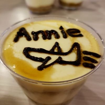 MouldyOnni's profile picture. 香港人、インドネシアミックス、日本語が勉強して✈️が大好き、グランドピアノをありたい、Dream to be Pilot、Scorpio x Leo、🏳️‍🌈