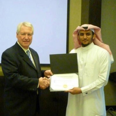 معلم موهوبين-بكالوريوس فيزياء-مدرب-رائد علوم معتمد من معهد لورانس هول اوف ساينس-جامعة بيركلي-باحث في علم النفس-كوتش الإنتاجية المهنية-كوتش الحياة الدولي