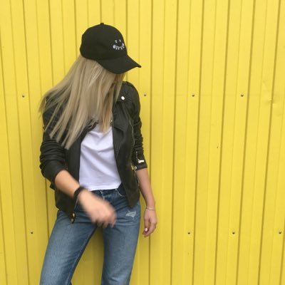 ludmilaGood's profile picture. Сарказм. Небульварная литература. Мужчины. Ляшки Ким Кардашьян.