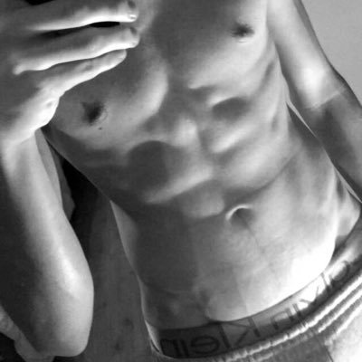 enzoaddictnude's profile picture. Boy - 19 yo - French - Hetero - No buy - DM me for nudes 😏