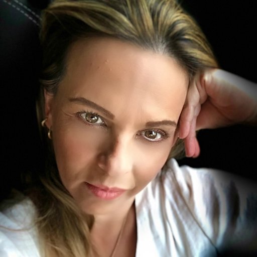 Gina_Rocha9's profile picture. 🐹🐶🌛💫❤️💋💄👠👜👗