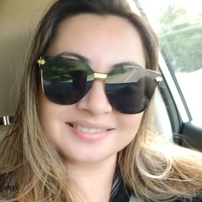 SandraP538081's profile picture. Matar um sonho é matarmo-nos. É mutilar nossa alma. O sonho é que temos de realmente nosso, de impenetravelme e inespugnavelme nosso. Fernando Pessoa🌹