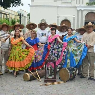 Venezolano,Católico.Aficionado Cardenales de Lara, Boston Red Sox´s y Demócrata.Quiero ayudar a reconstruir mi país.