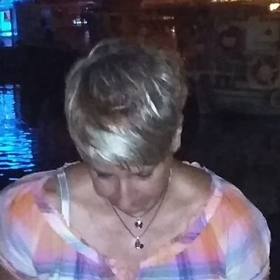Άνθρωποι που δεν σου χαϊδεύουν τ'αυτιά, είναι αληθινοί και ξηγιούνται σπαθί.Οι υπόλοιποι δεν μ'αφορούν..
NO DM!